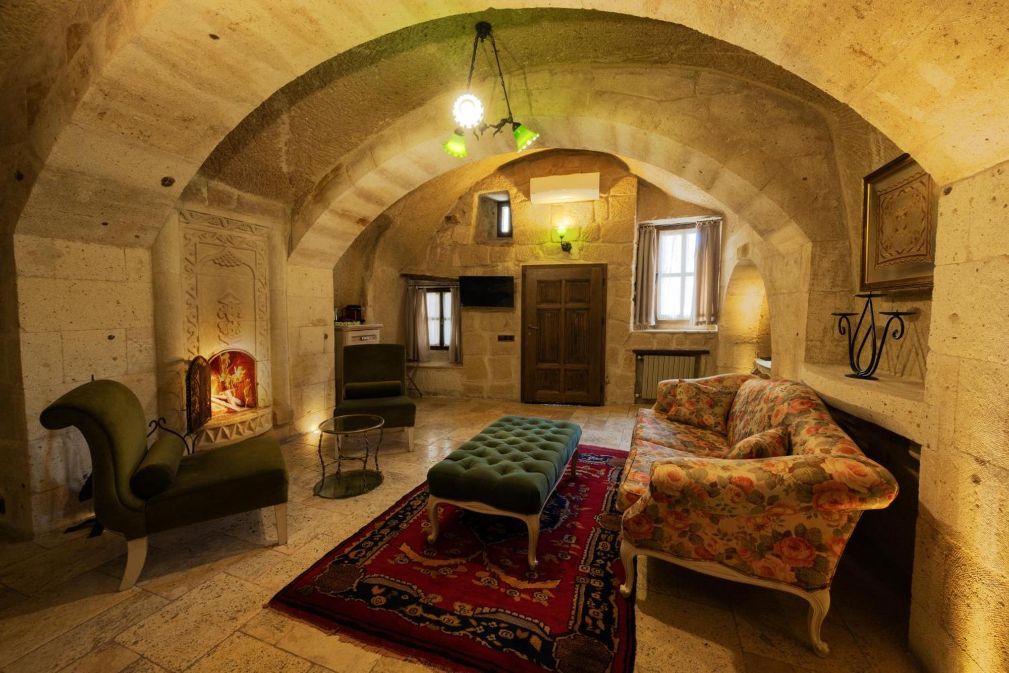 Tafoni Houses Cave Hotel Ortahisar Εξωτερικό φωτογραφία